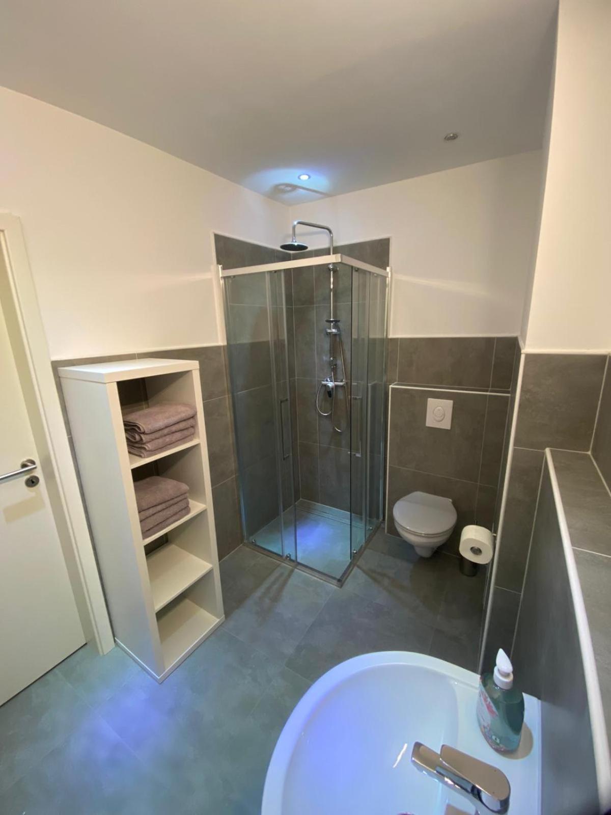 Sali Homes - Monteurswohnungen Im Herzen Von Kleve Clèves Chambre photo